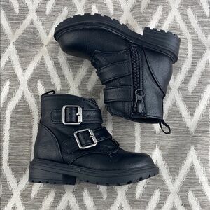 Cat & Jack Star-Patterned Baby Boots Size:5 Black